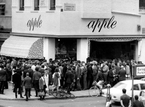 Apple Boutique Closing Down Apple Boutique Closing Down